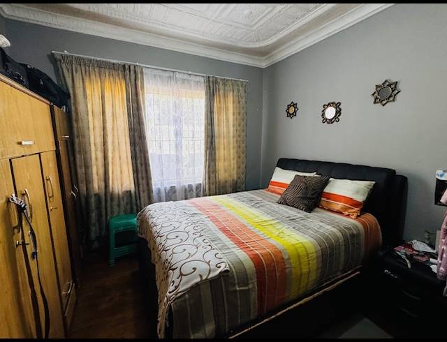 2 BEDROOM HOUSE FOR SALE IN KENILWORTH